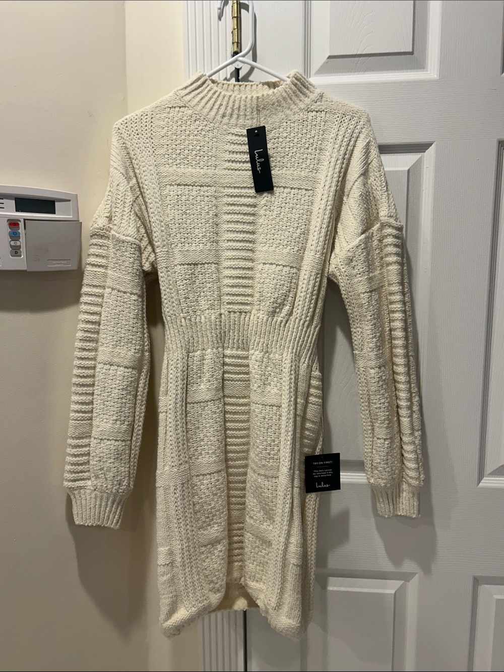 Lulu's Cream Textured Knit Long-Sleeve Sweater Dress open back size small